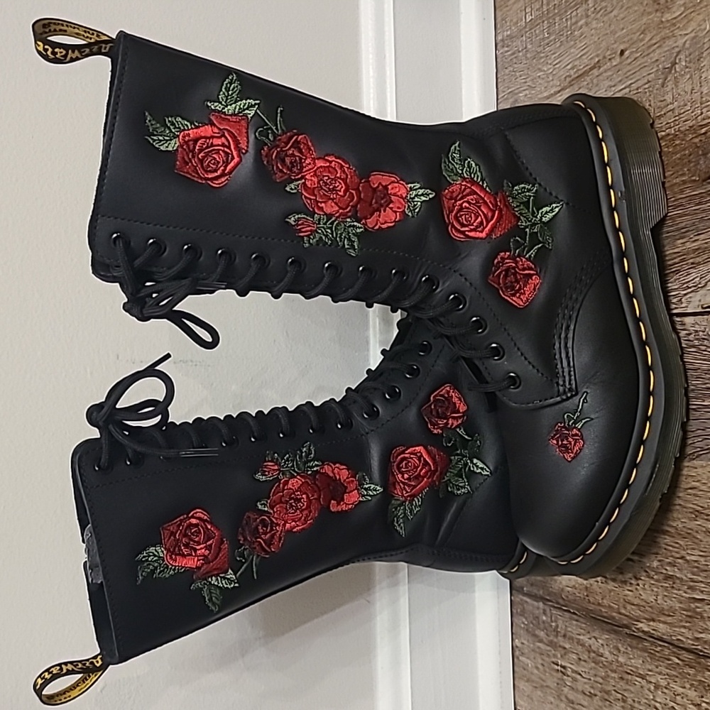 Dr Martens 1914 Vonda Floral Zip Up boots